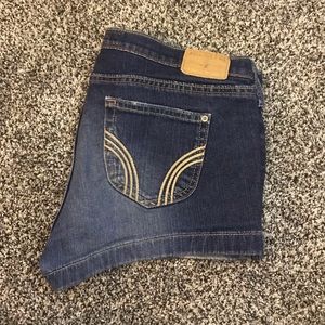 Hollister jean shorts size 9